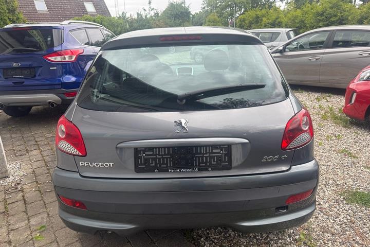undefined Peugeot 206+ fra 2011