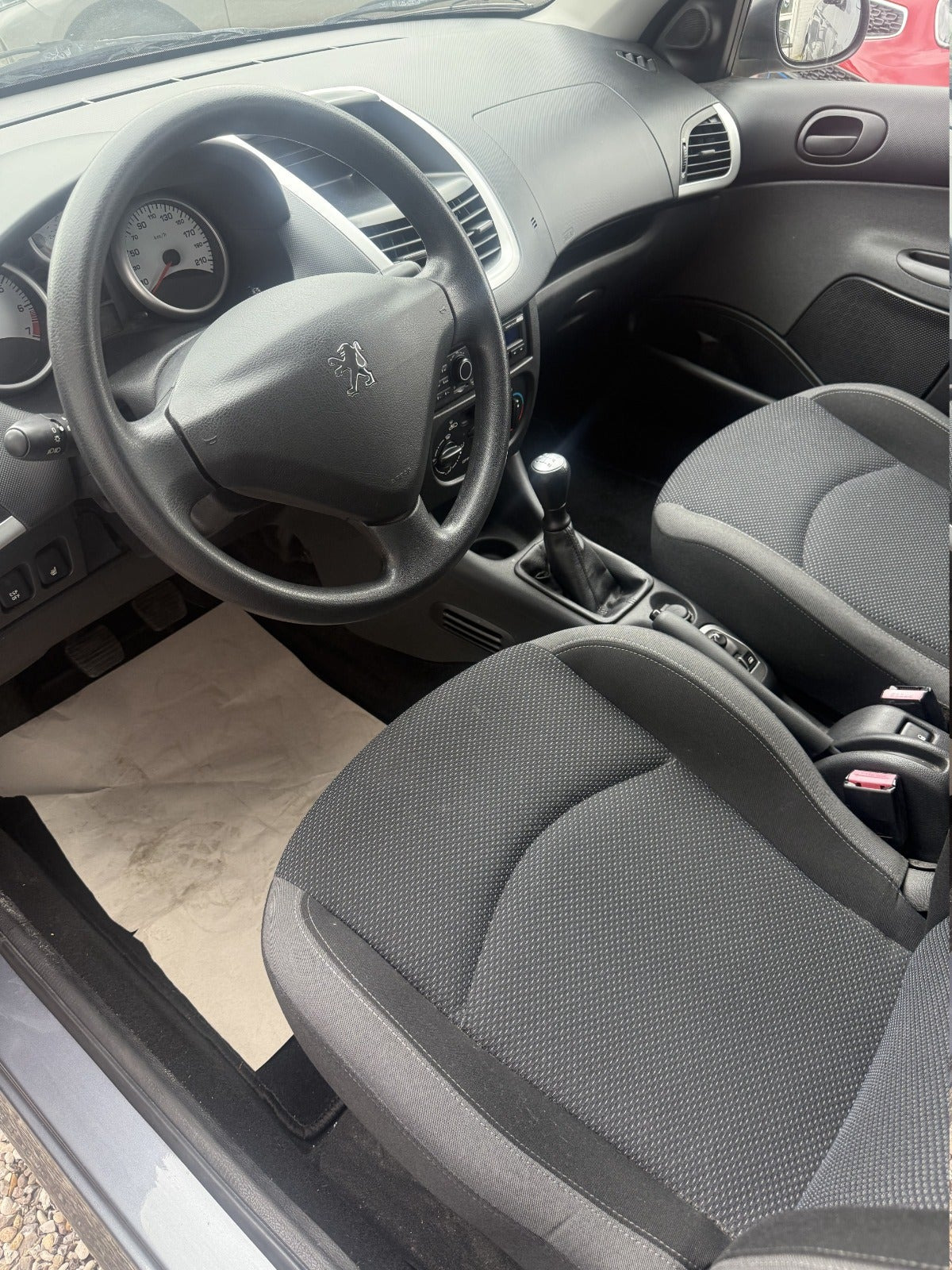 undefined Peugeot 206+ fra 2011