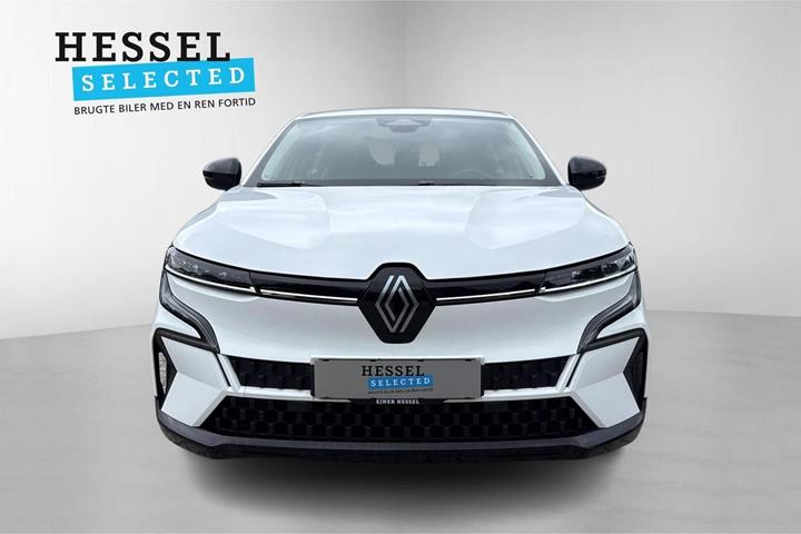 Hvid Renault Megane E-Tech fra 2023