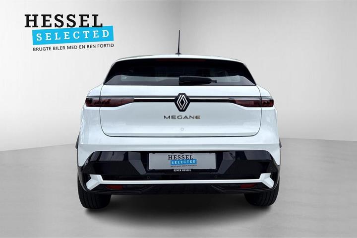 Hvid Renault Megane E-Tech fra 2023
