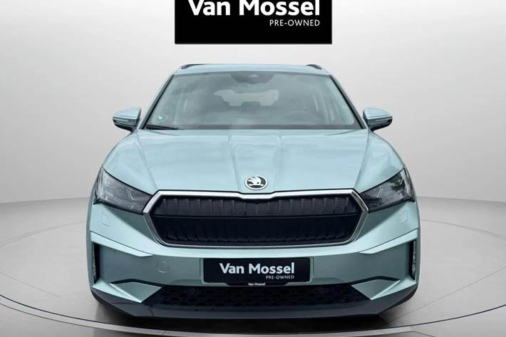 Blå Skoda Enyaq fra 2023