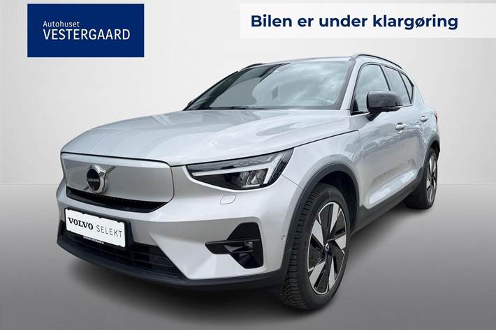 Sølv Volvo XC40 fra 2024