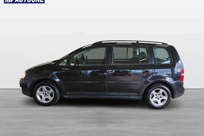 Sort VW Touran fra 2004