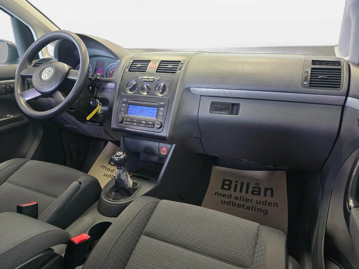 Sort VW Touran fra 2004