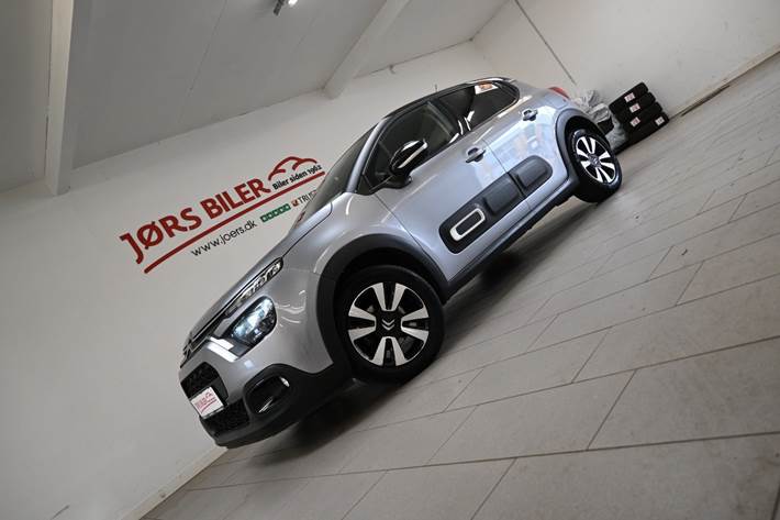 Grå Citroën C3 fra 2021 set udefra