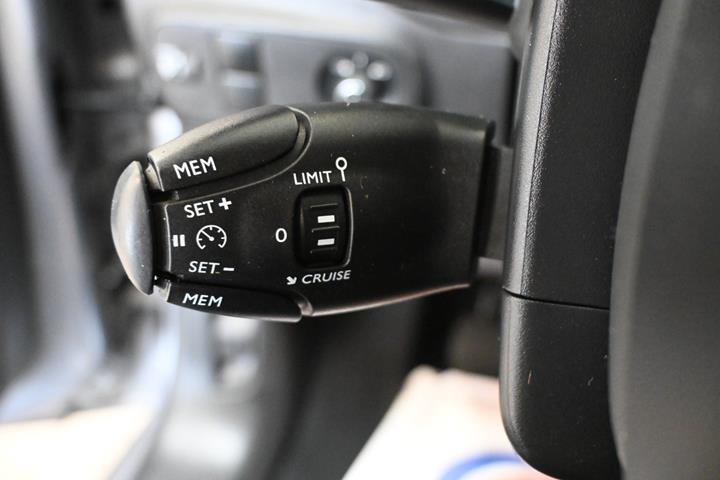 Grå Citroën C3 fra 2021