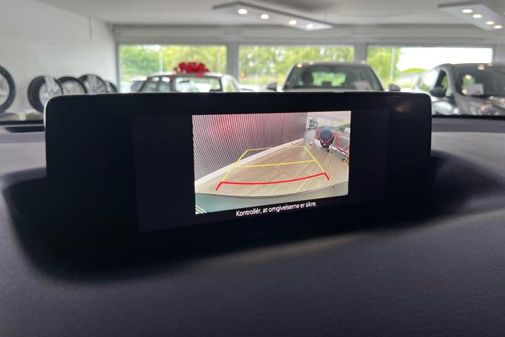 Grå Mazda MX-30 fra 2025