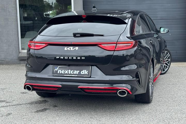 Sort Kia ProCeed fra 2023