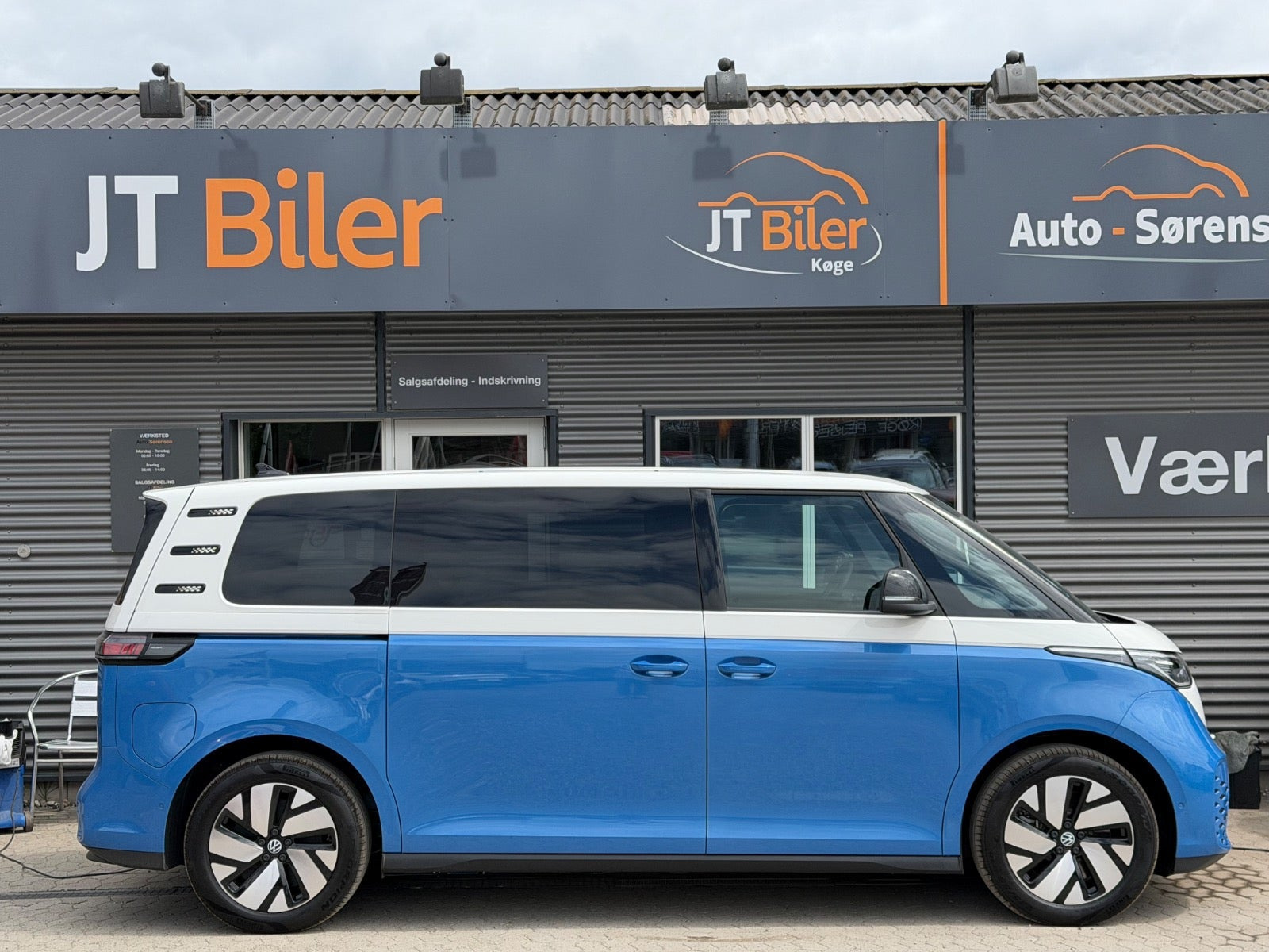 Blå VW ID.Buzz fra 2026
