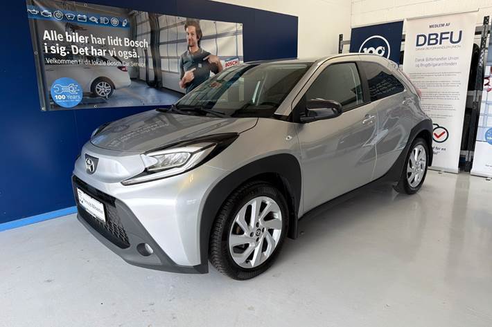 Hvid Toyota Aygo X fra 2022