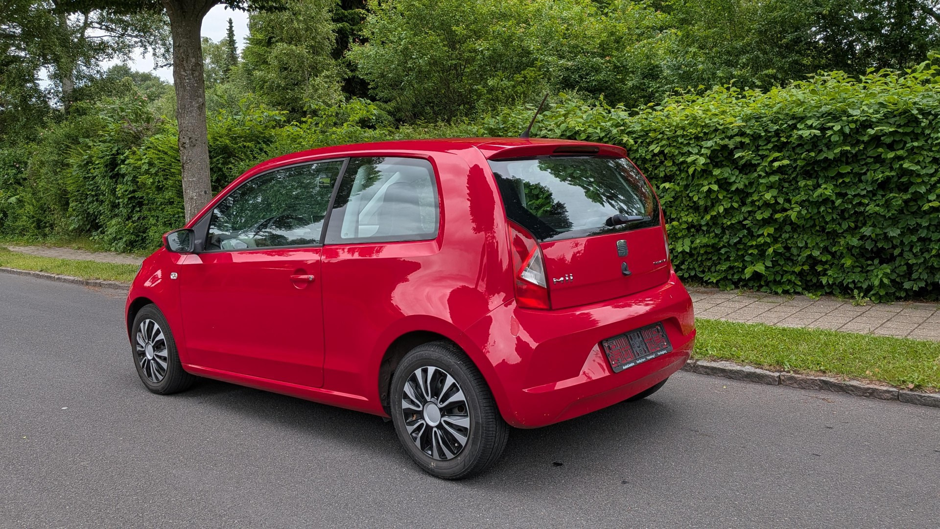 Rød Seat Mii fra 2013