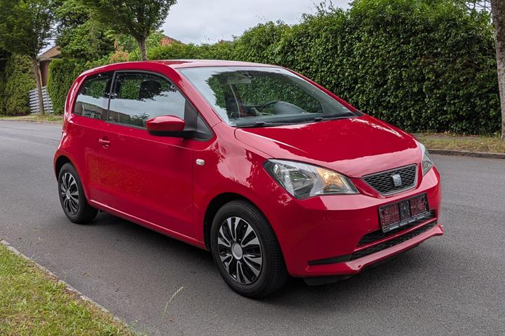 Rød Seat Mii fra 2013