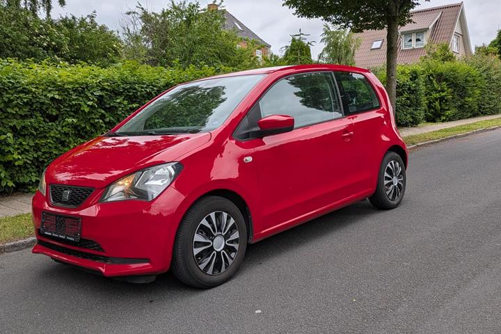 Rød Seat Mii fra 2013