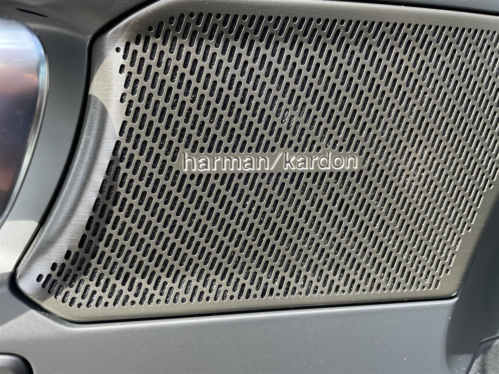 Blå Volvo EX40 fra 2025