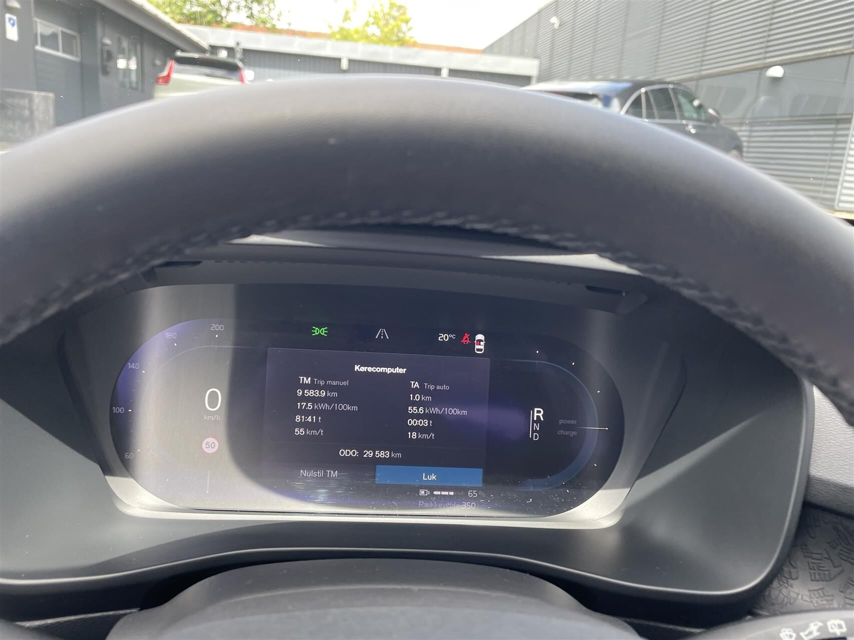 Hvid Volvo XC40 fra 2023