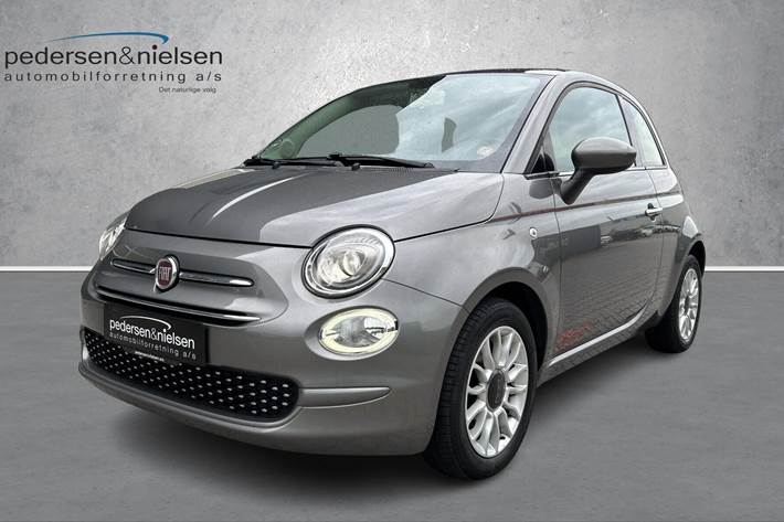 Grå Fiat 500 fra 2019