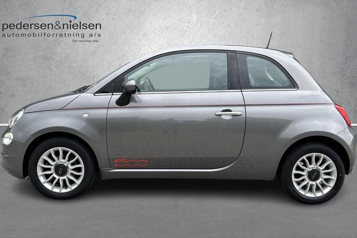 Grå Fiat 500 fra 2019