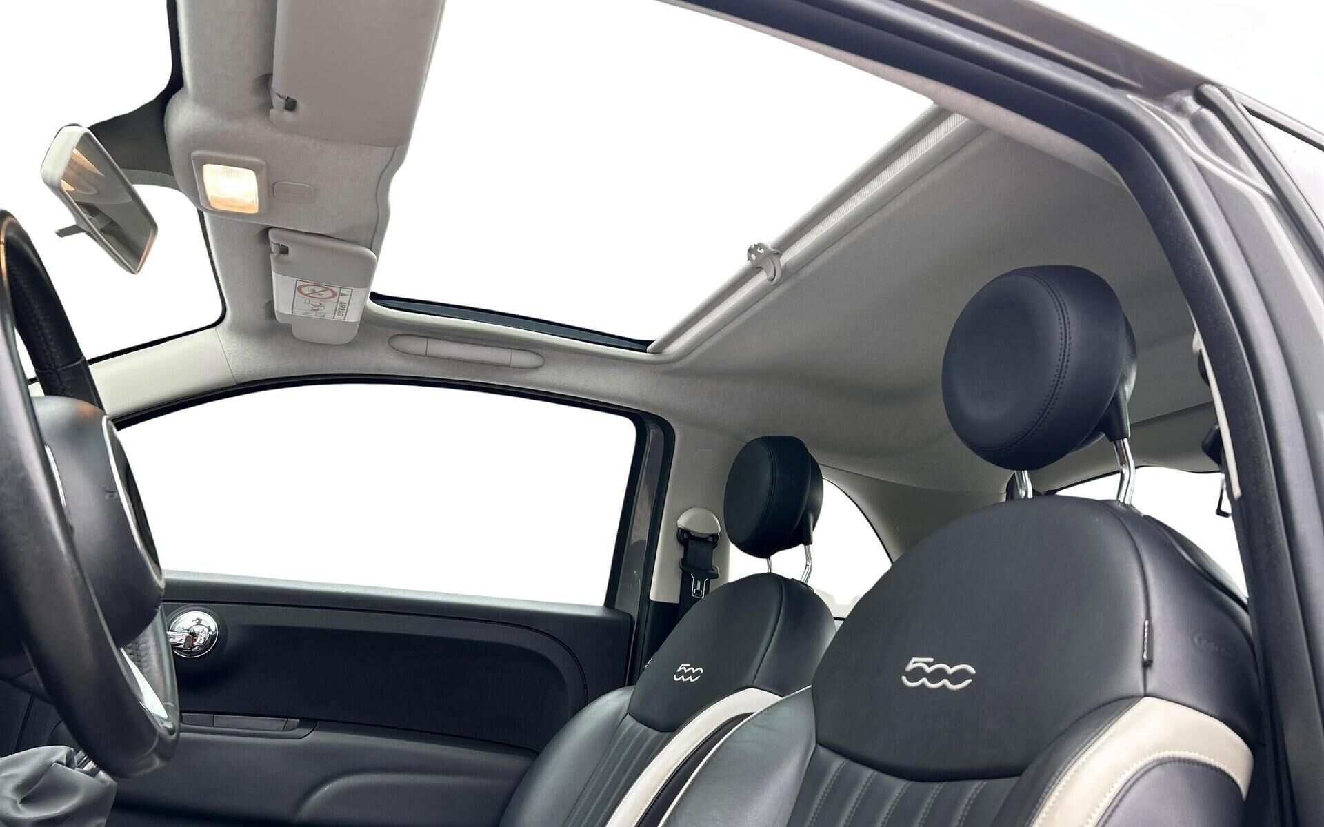 Grå Fiat 500 fra 2019