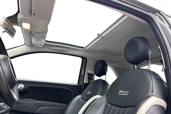 Grå Fiat 500 fra 2019