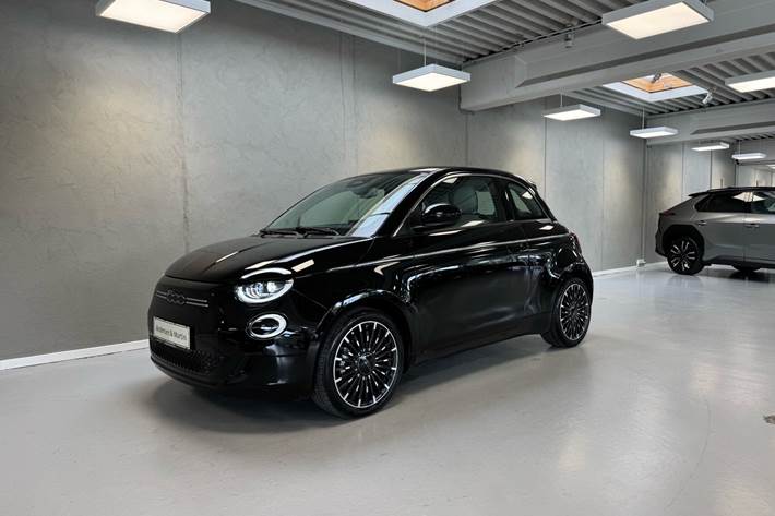 Sort Fiat 500e fra 2023