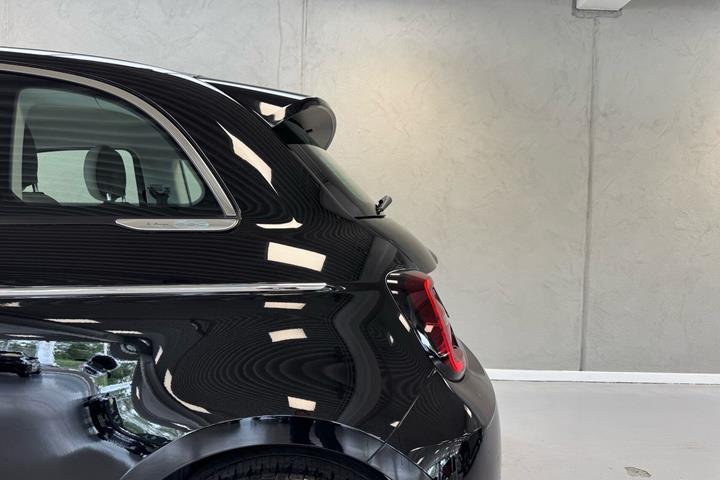Sort Fiat 500e fra 2023
