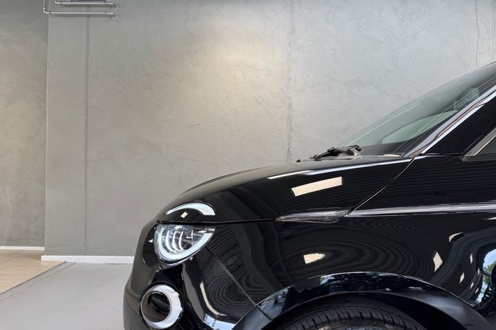 Sort Fiat 500e fra 2023