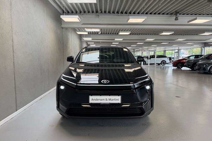 Sort Toyota BZ4X fra 2026