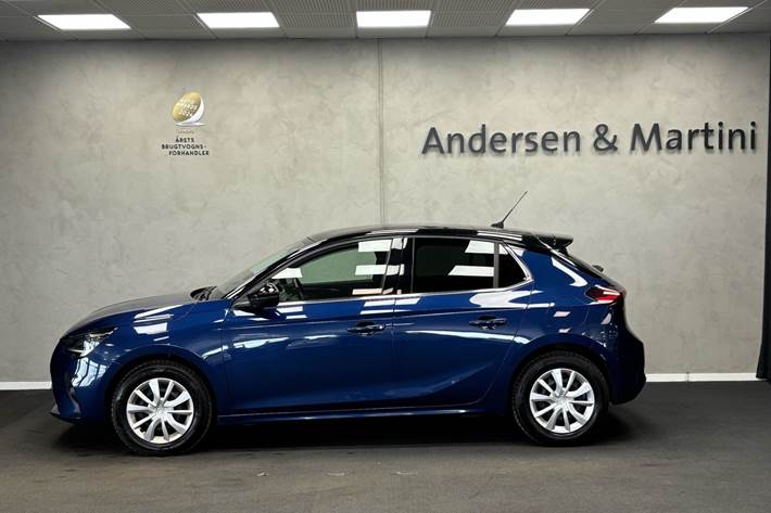 Blå Opel Corsa fra 2021