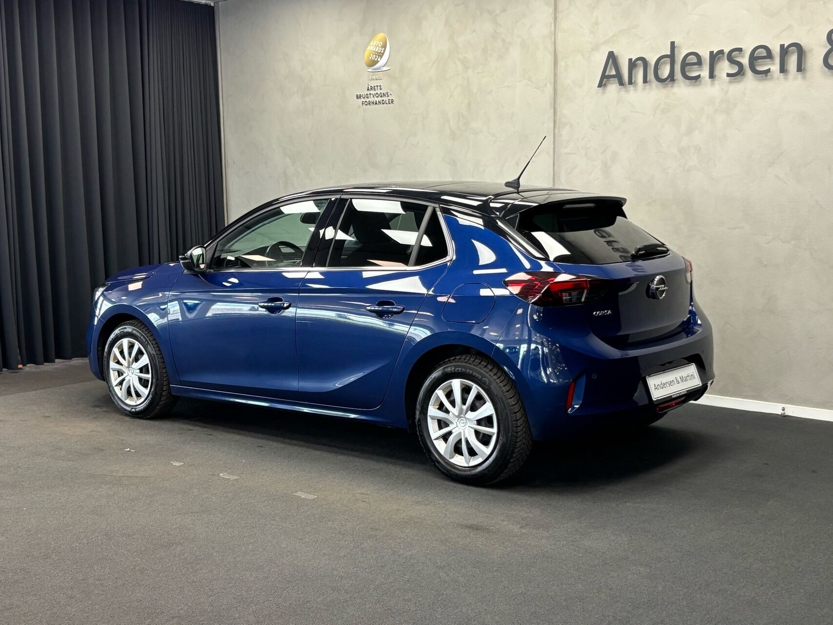 Blå Opel Corsa fra 2021