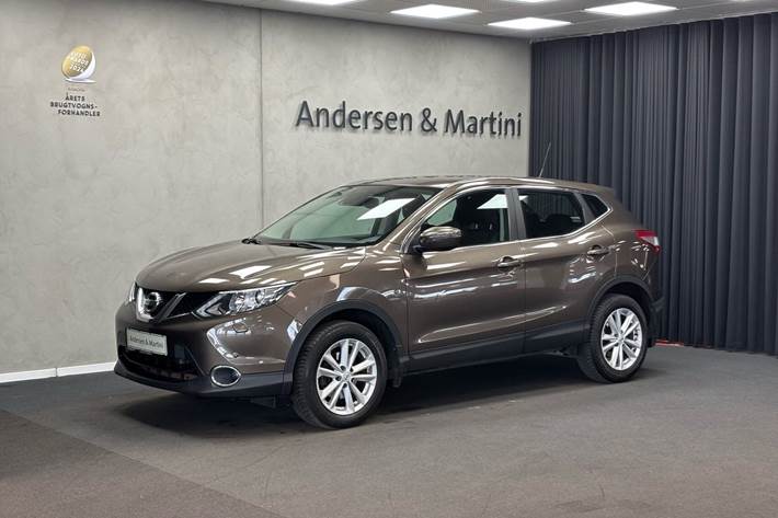 Brun Nissan Qashqai fra 2017