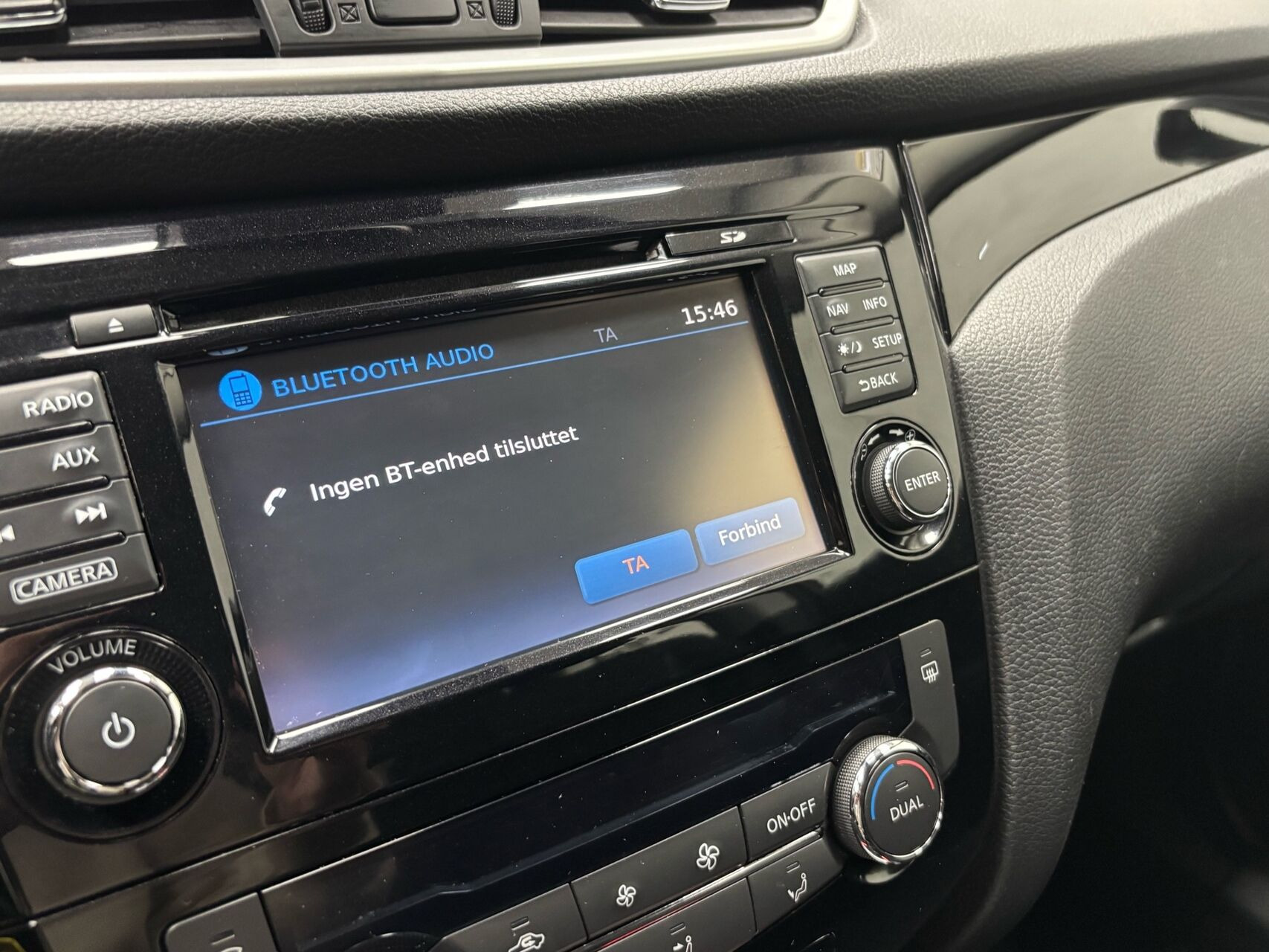 Brun Nissan Qashqai fra 2017