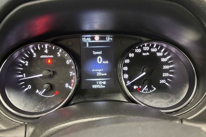 Brun Nissan Qashqai fra 2017