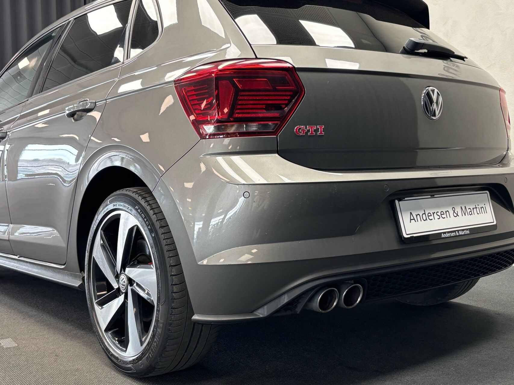 Grå VW Polo fra 2018