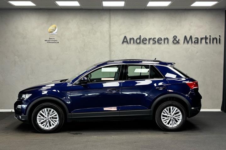Blå VW T-Roc fra 2018