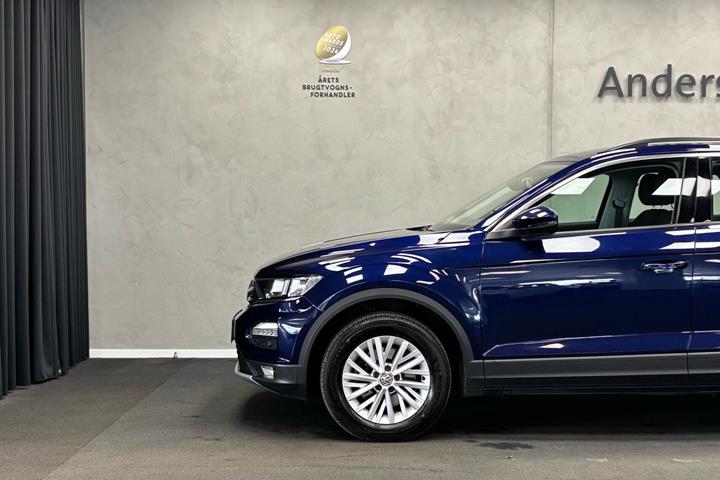 Blå VW T-Roc fra 2018