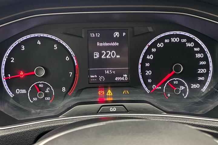 Blå VW T-Roc fra 2018