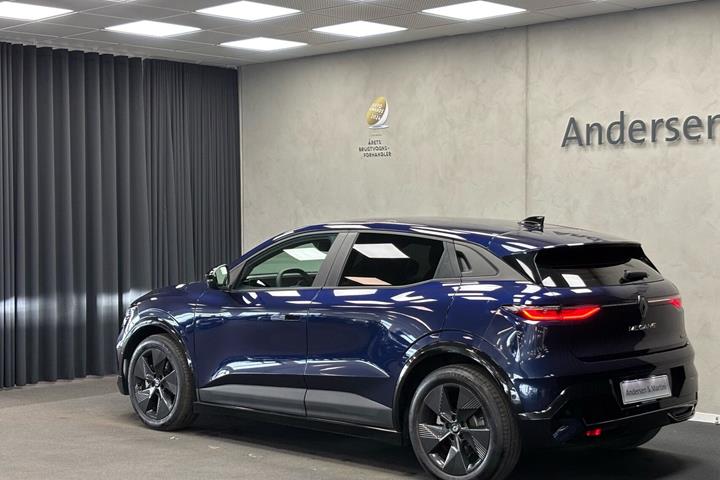Blå Renault Mégane fra 2024