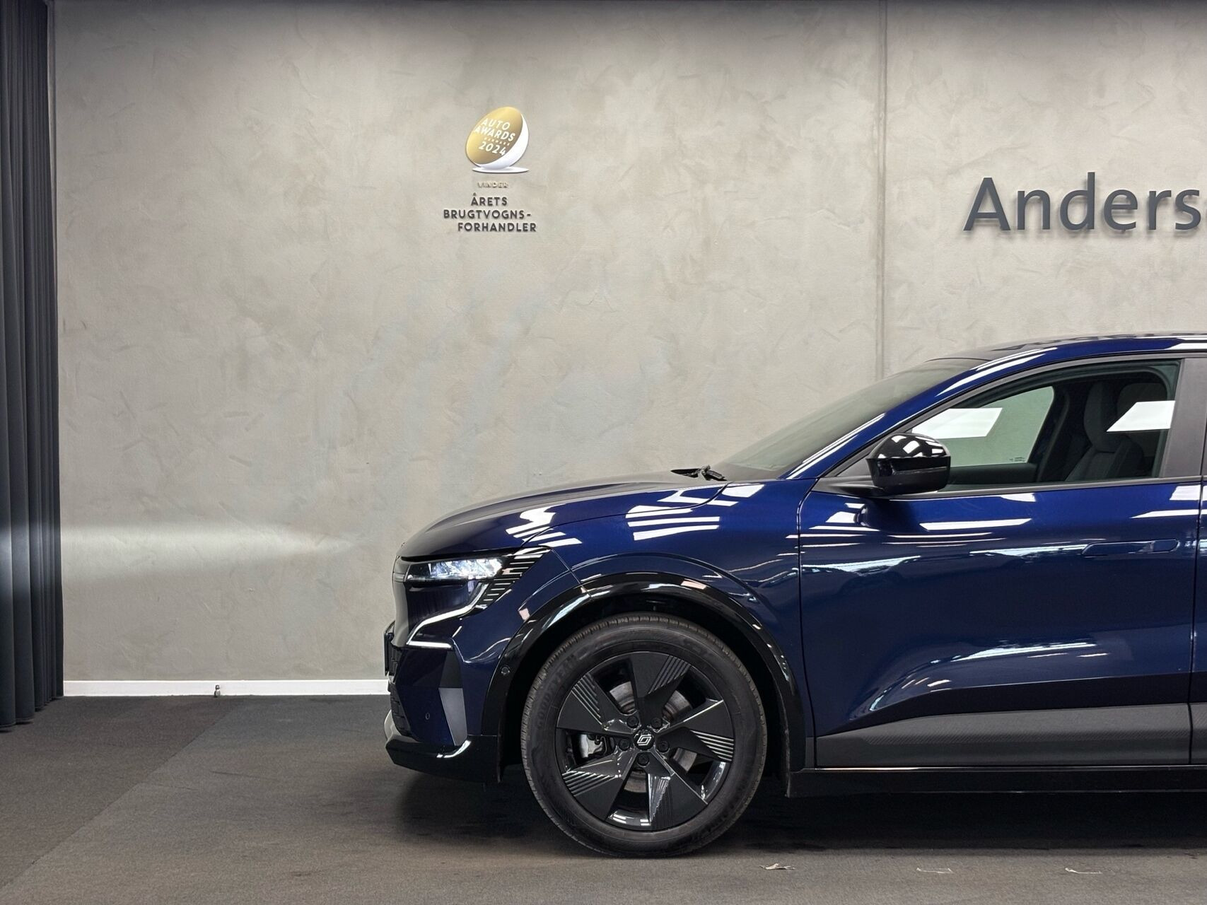 Blå Renault Mégane fra 2024