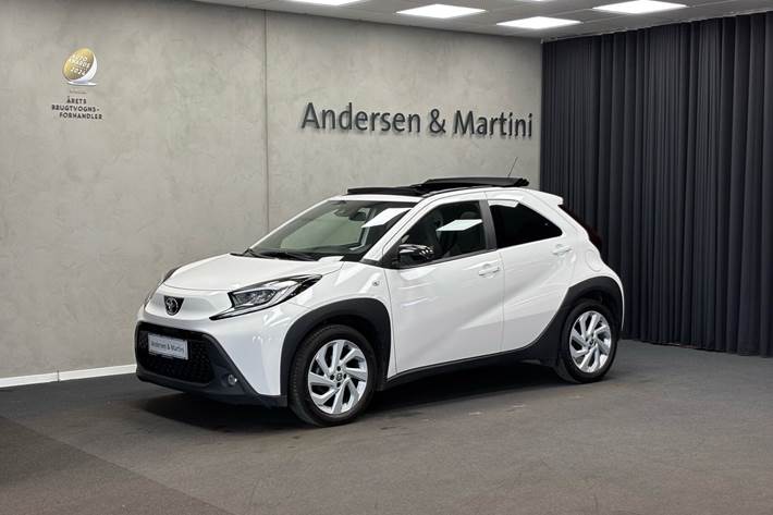 Hvid Toyota Aygo X fra 2022