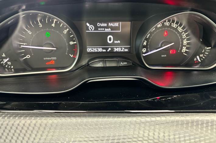 Hvid Peugeot 208 fra 2019