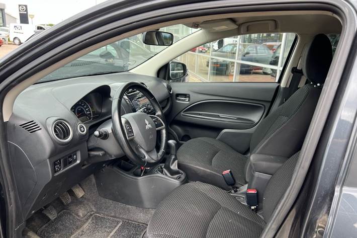 undefined Mitsubishi Space Star fra 2014