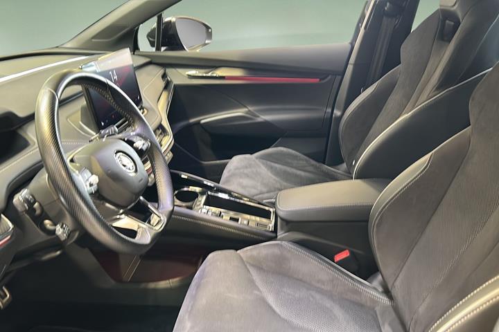 Sort Skoda Enyaq fra 2023