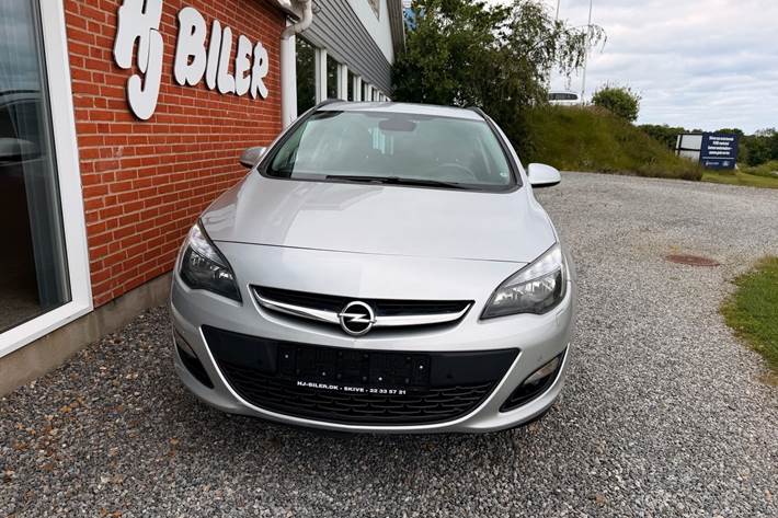 Sølv Opel Astra fra 2015