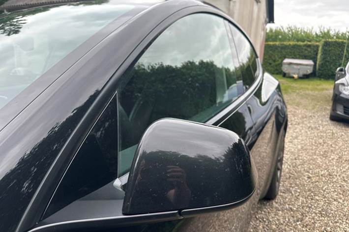 undefined Tesla Model Y fra 2021