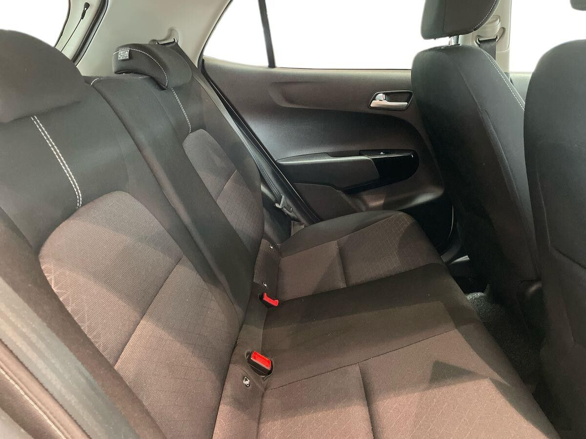 Hvid Kia Picanto fra 2021
