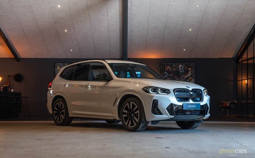BMW iX3 Charged M-Sport