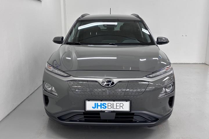 Grå Hyundai Kona fra 2019