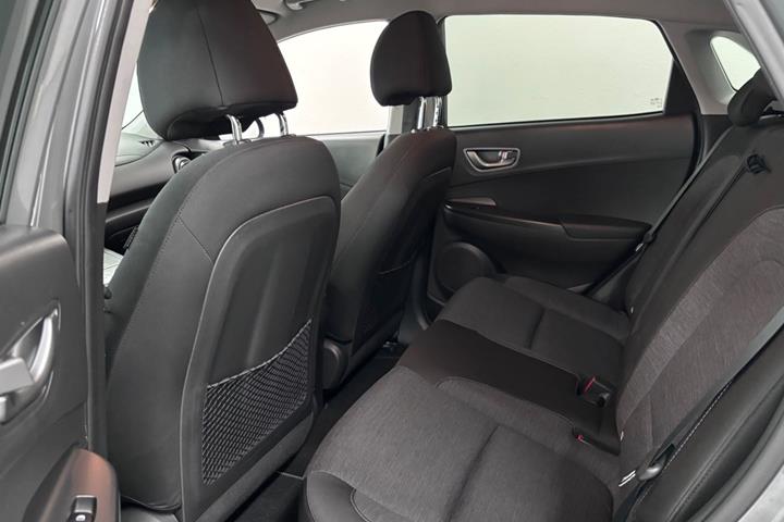 Grå Hyundai Kona fra 2019