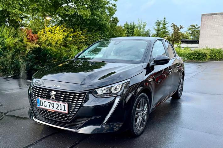 Sort Peugeot 208 fra 2021