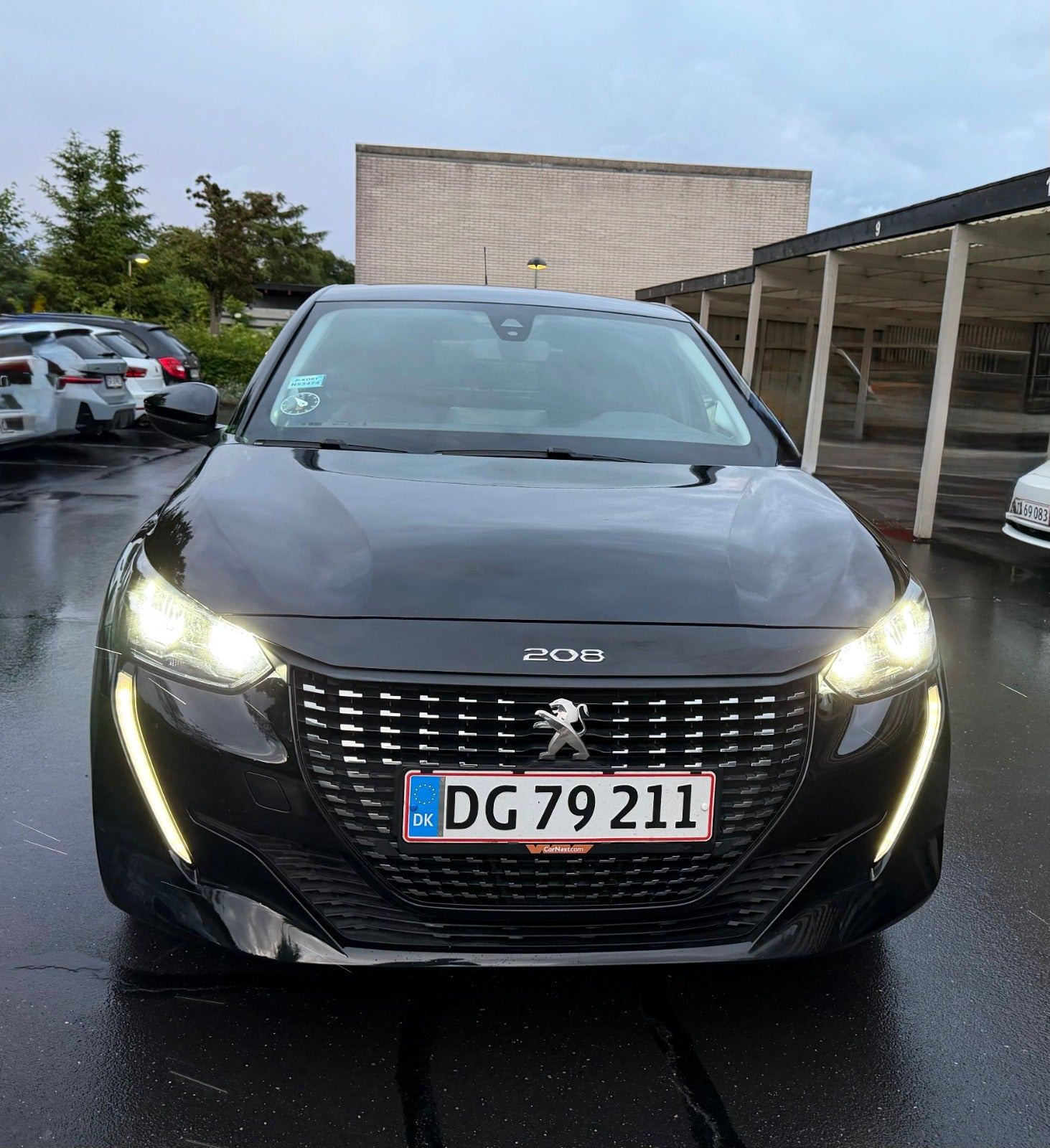 Sort Peugeot 208 fra 2021